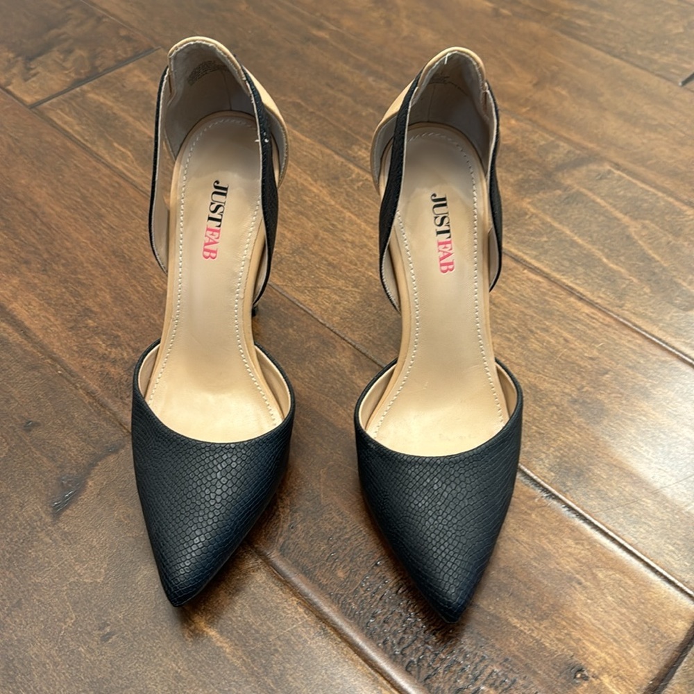 NWOT heels - Picture 2 of 4